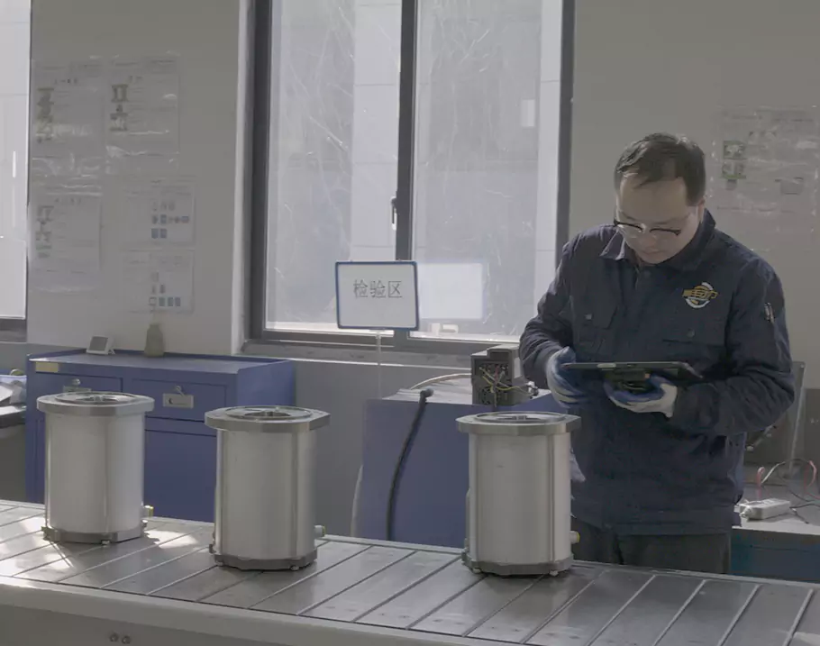 उच्च कार्यक्षमता आणि ऊर्जा संवर्धनाच्या युगाचे नेतृत्व करणारी कोर प्रेरक शक्ती